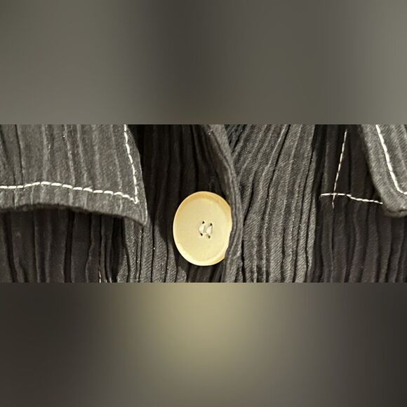 Zara Black and White Contrast Stitch Button Up Collared Crinkled Blouse Small - Picture 5 of 6